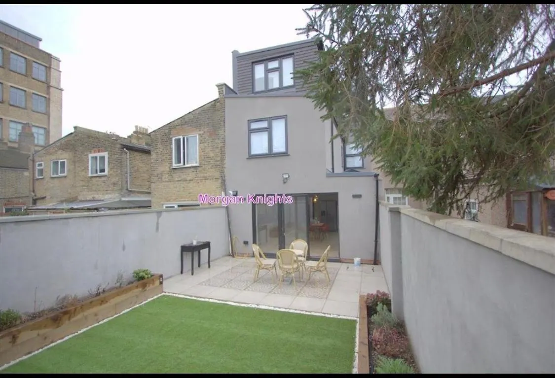 Homestay Green Gate Apartment London United Kingdom